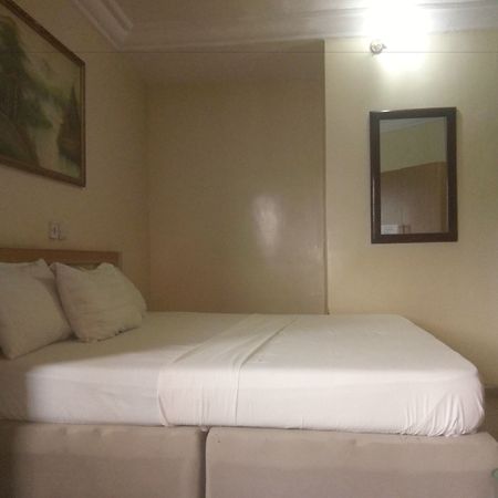 Oxford Hotel Abuja Exterior photo
